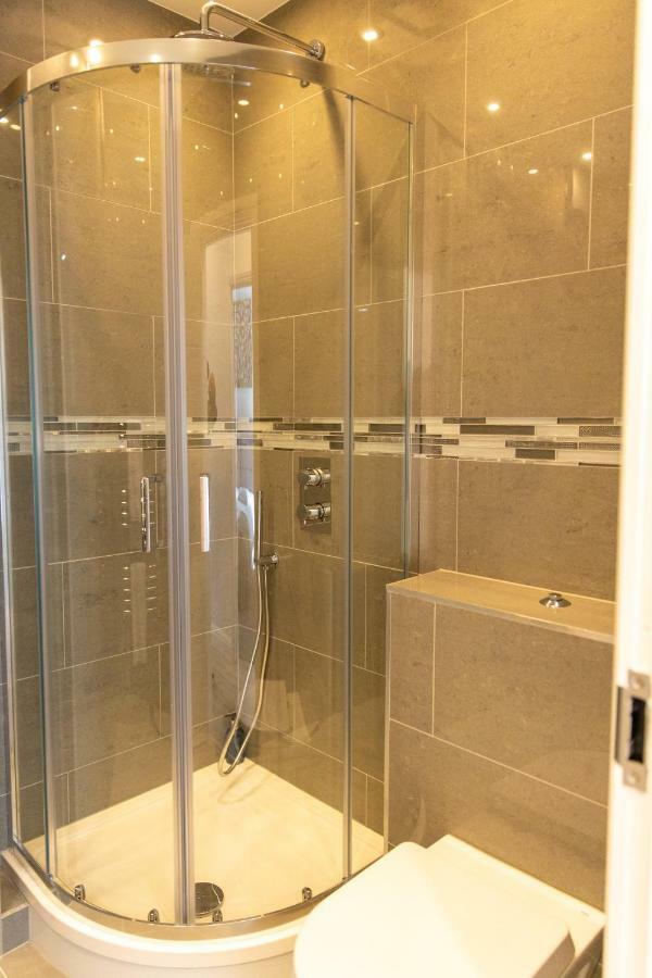 London Northwick Park Serviced Apartments By Riis Property Harrow Eksteriør billede