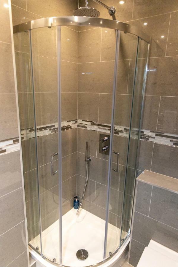 London Northwick Park Serviced Apartments By Riis Property Harrow Eksteriør billede