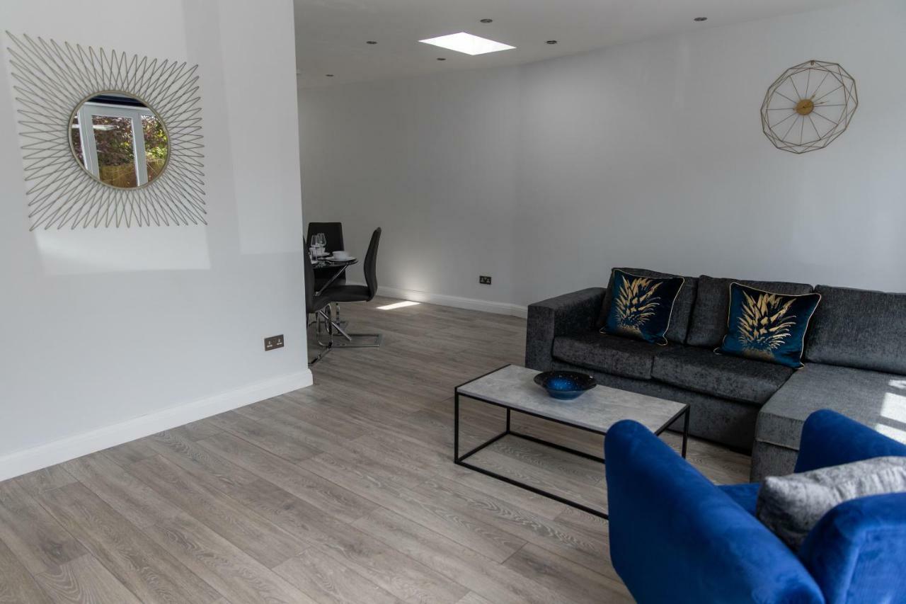London Northwick Park Serviced Apartments By Riis Property Harrow Eksteriør billede