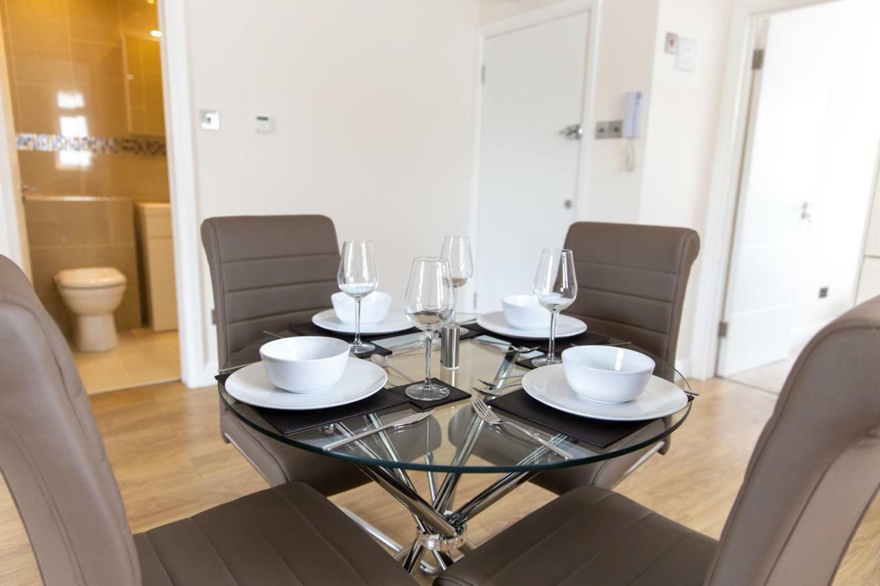 London Northwick Park Serviced Apartments By Riis Property Harrow Eksteriør billede