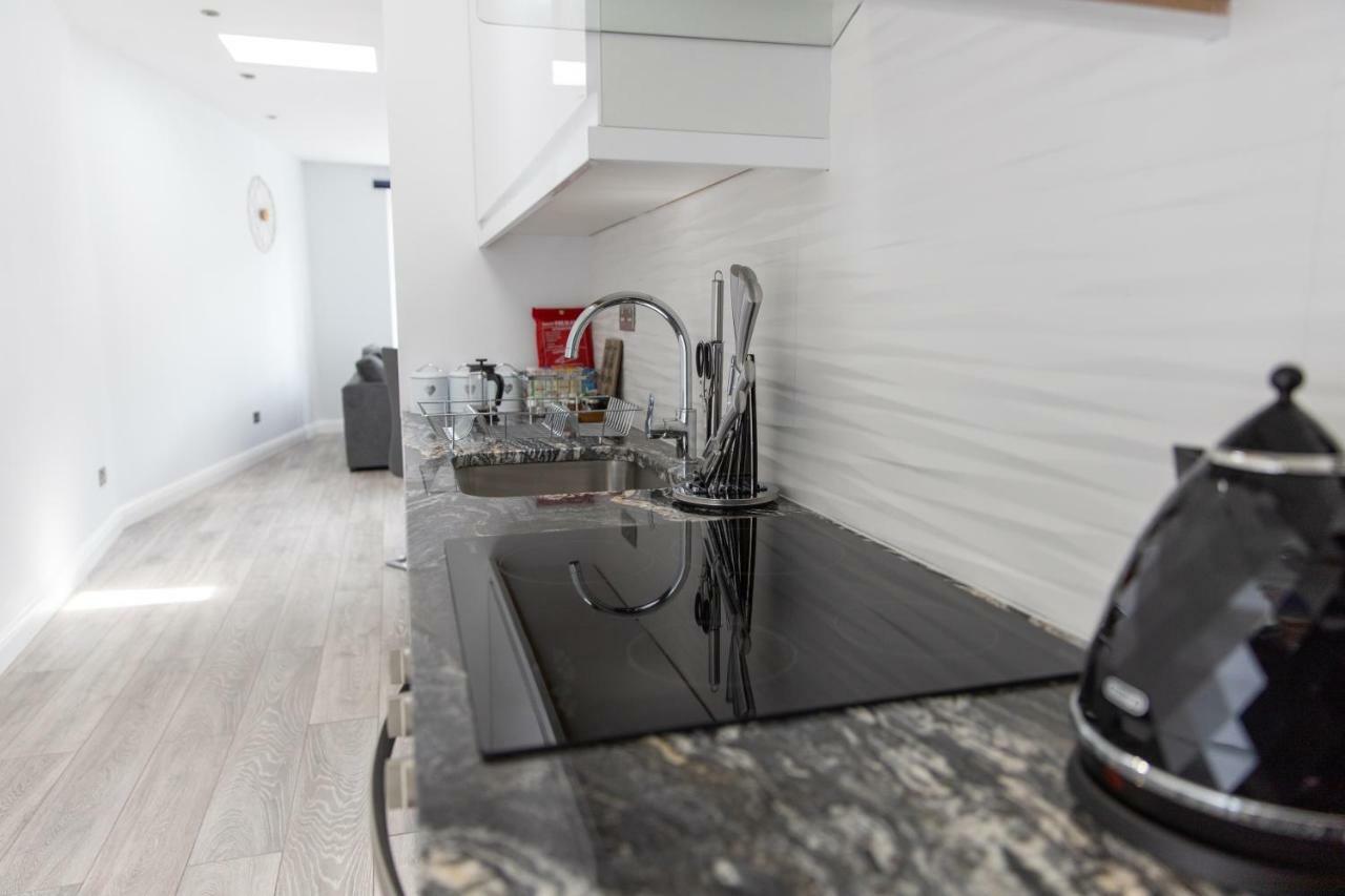 London Northwick Park Serviced Apartments By Riis Property Harrow Eksteriør billede